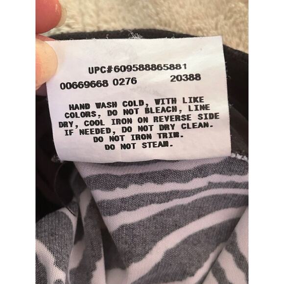 iZ Byer California Animal-Print Surplice Top, Black/White, Size S, Made in USA - Picture 6 of 6